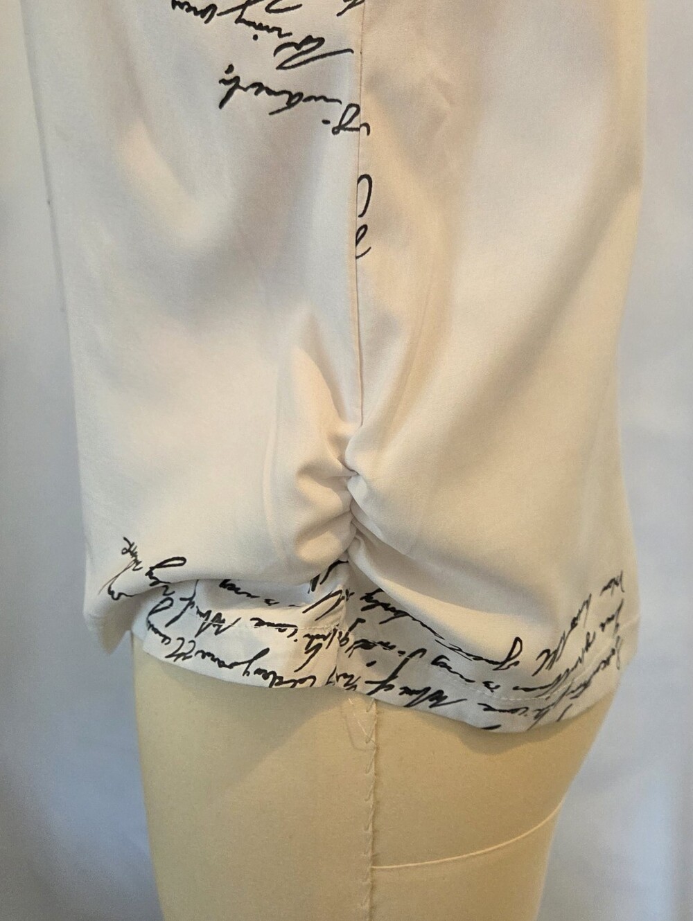 CBR Cream Script-Print Button Placket Blouse - Picture 3 of 9